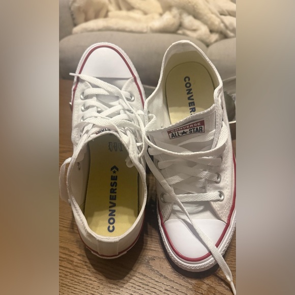 Converse White and Red Low-Top Sneakers - W8 | M6 - Picture 2 of 7